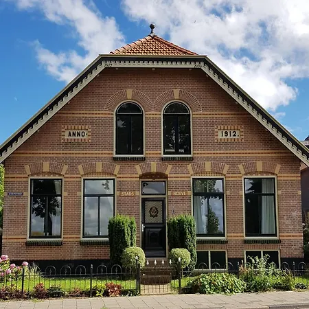 Bed & Breakfast De Stadshoeve 3*