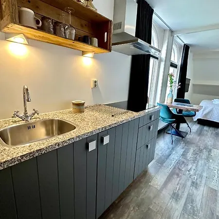 Nocleg ze śniadaniem De Stadshoeve 4*