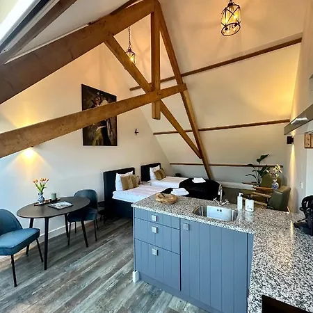 De Stadshoeve Bed & Breakfast Medemblik