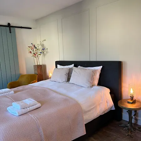 De Stadshoeve 3*