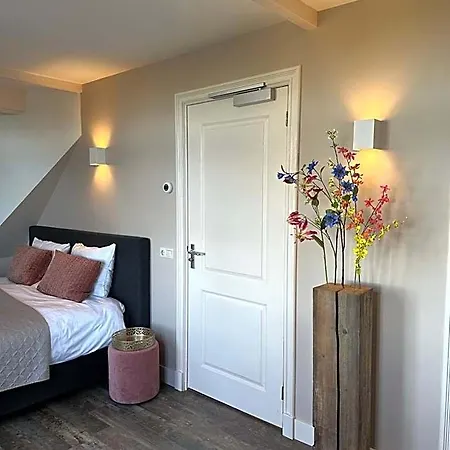De Stadshoeve 4*