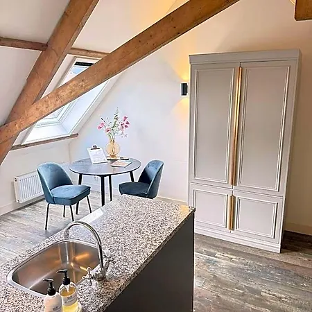 De Stadshoeve 4*