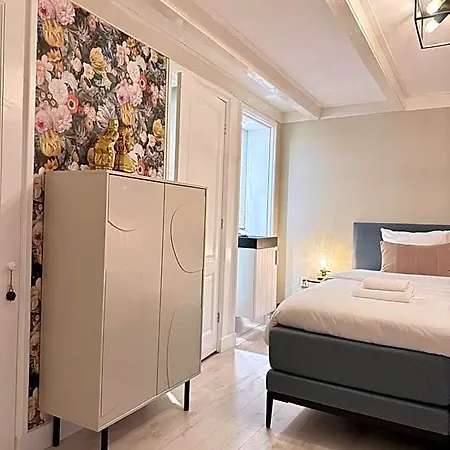 De Stadshoeve Bed & Breakfast 4*