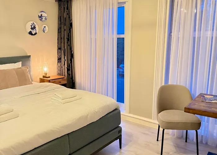 Bed & Breakfast De Stadshoeve 4*