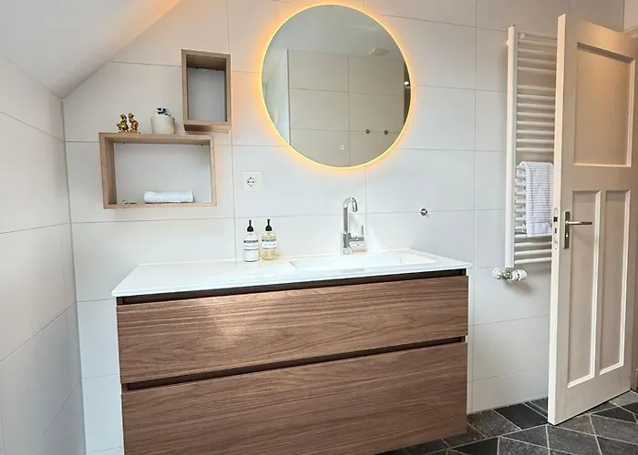 De Stadshoeve Bed & Breakfast 4*