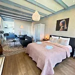 De Stadshoeve فندق مبيت وإفطار ميديمبليك