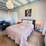 فندق مبيت وإفطار De Stadshoeve
