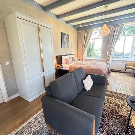 فندق مبيت وإفطار De Stadshoeve 4*