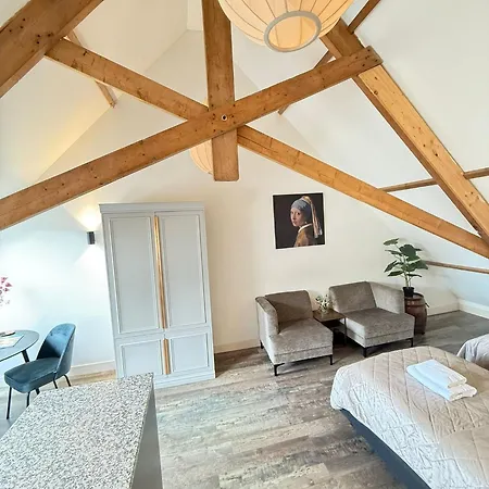 De Stadshoeve 4*